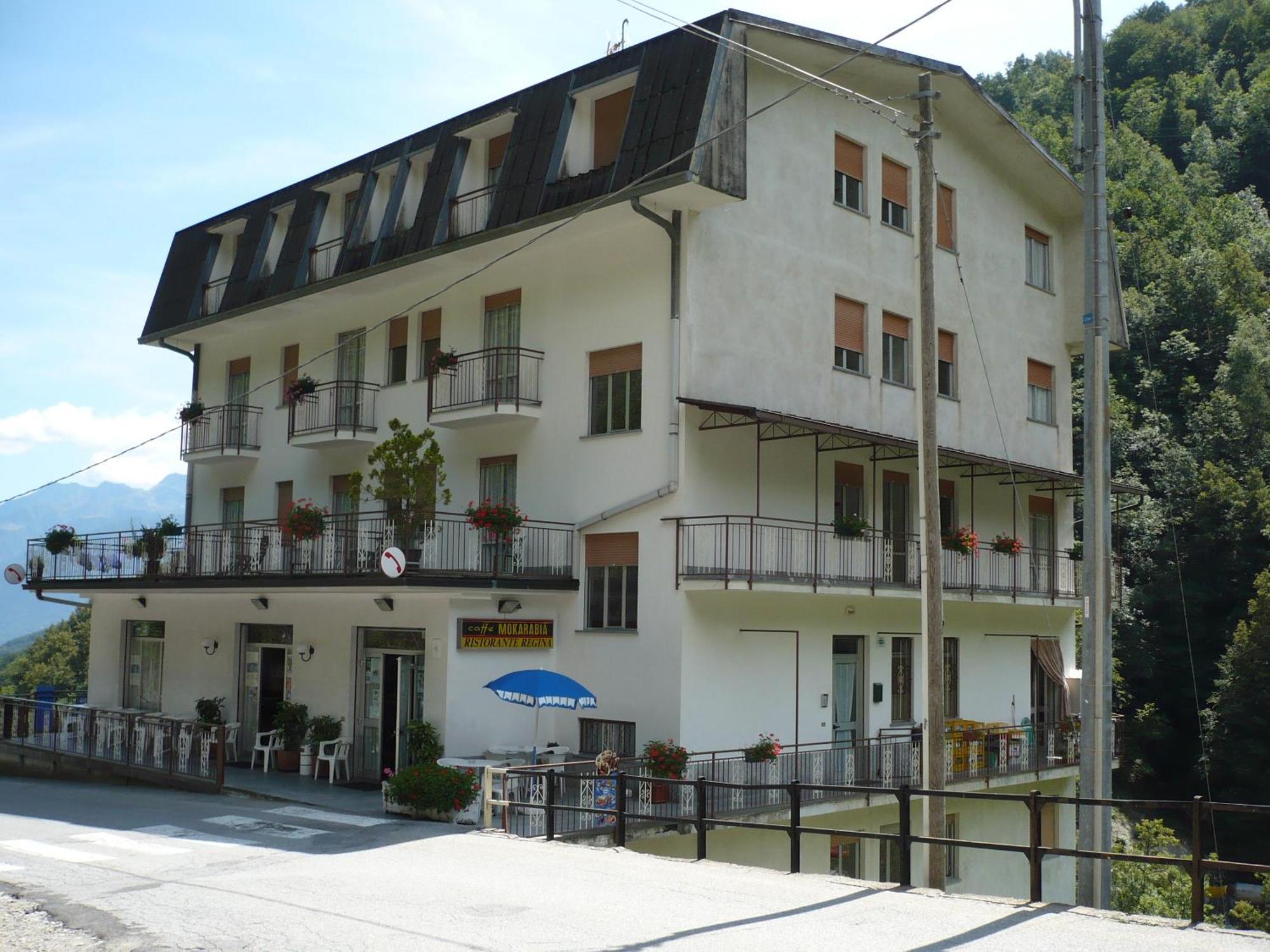 Albergo Ristorante Regina Bognanco Eksteriør billede
